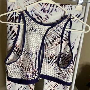 Peloton Set | Capri Leggings and Bra